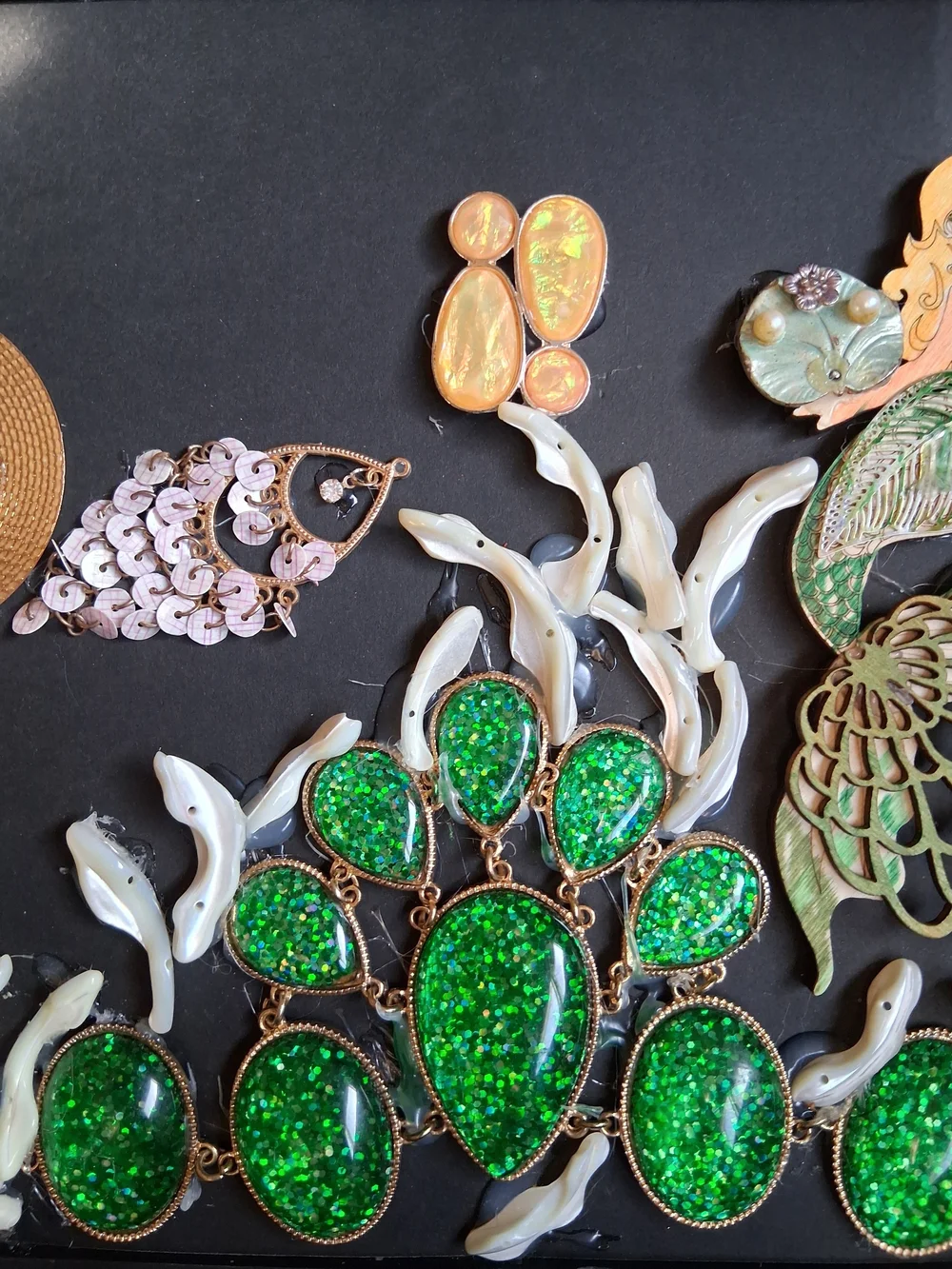 Green Mermaid Wall Art Accent - Iridescent Resin Sea Motif Jewelry Mixed Media - Picture 8 of 10